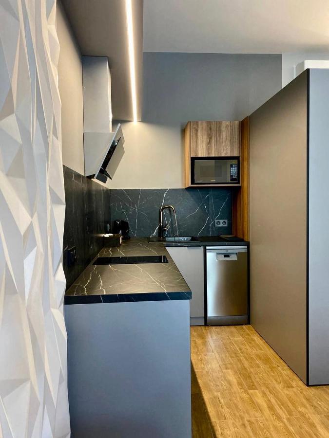 Central Family Boutique Apartments 2 Leopoli Esterno foto