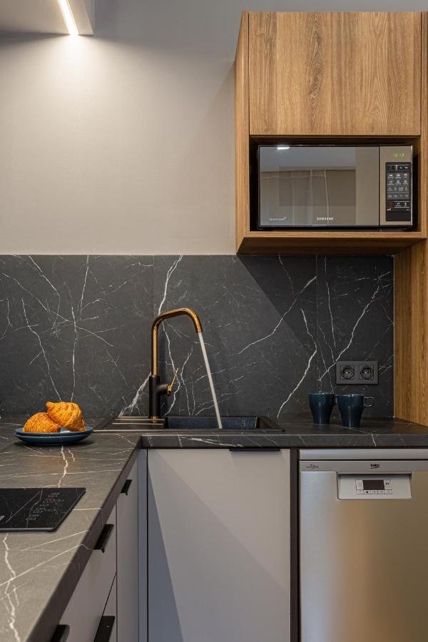 Central Family Boutique Apartments 2 Leopoli Esterno foto